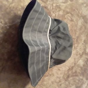 Banana Republic bucket fishing hat